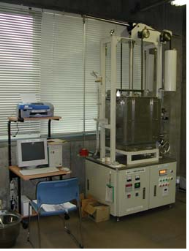クリープ試験機